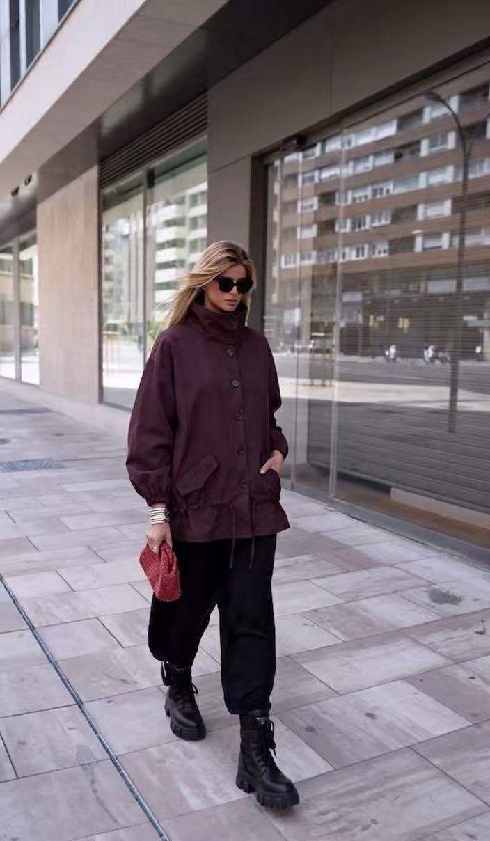 Oversized bunda s golierom