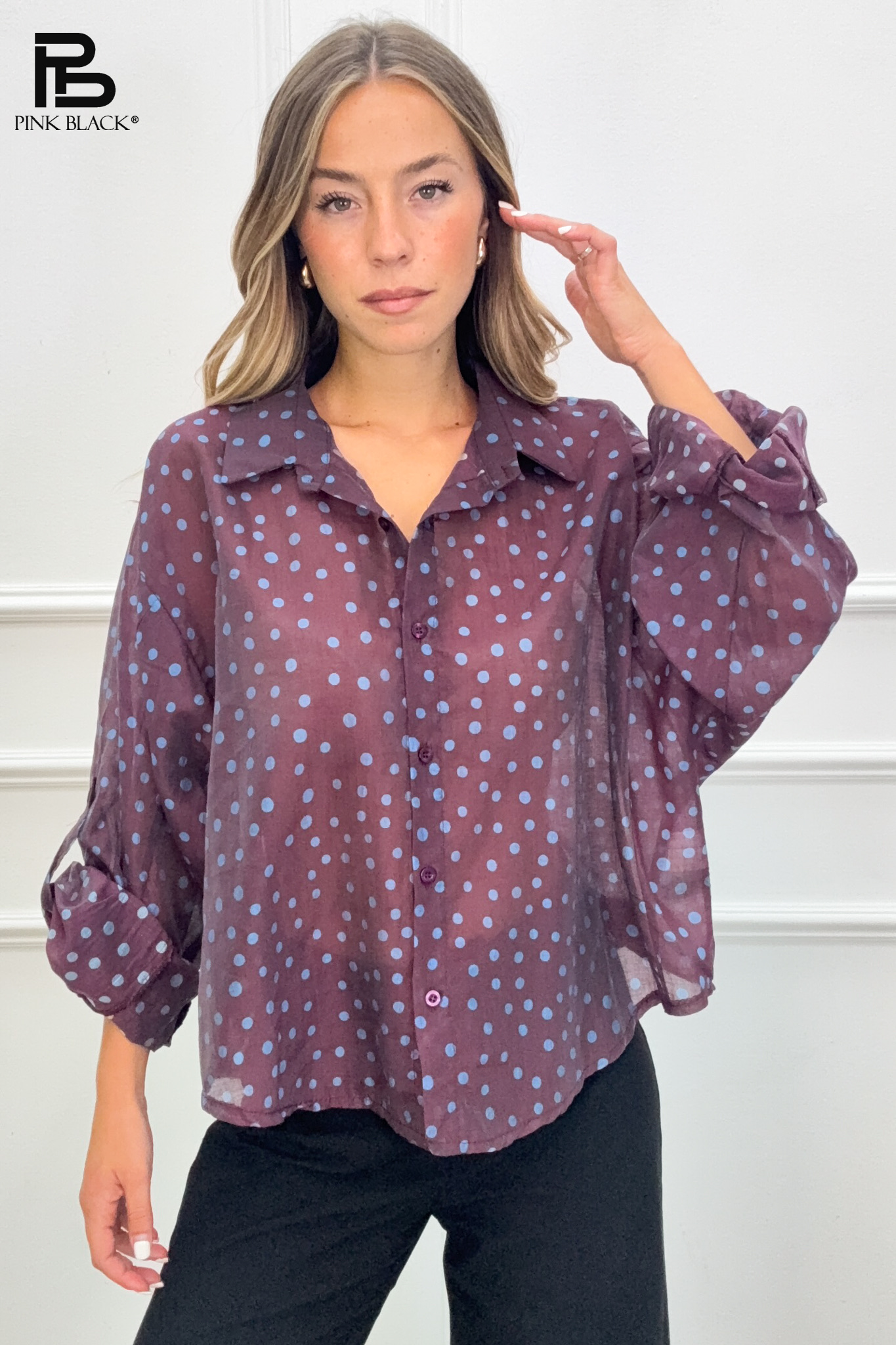 Oversize košeľa s bodkami