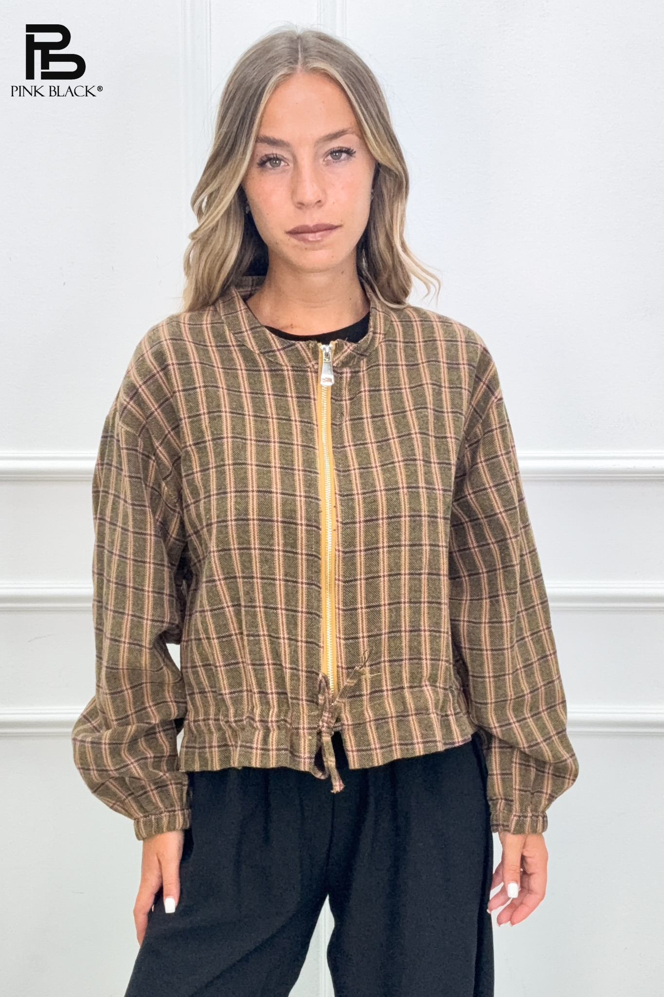 Krátka kockovaná bomber bunda