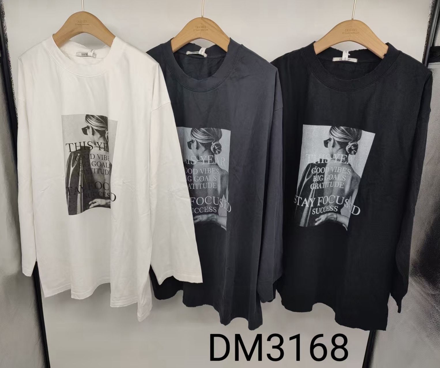 Oversize tričko s dlhým rukávom a potlačou