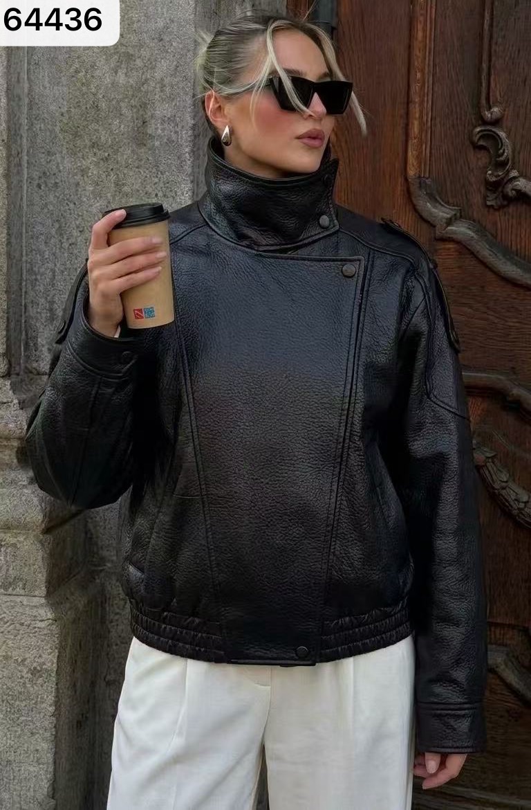 Boxy bomber so stojatým golierom