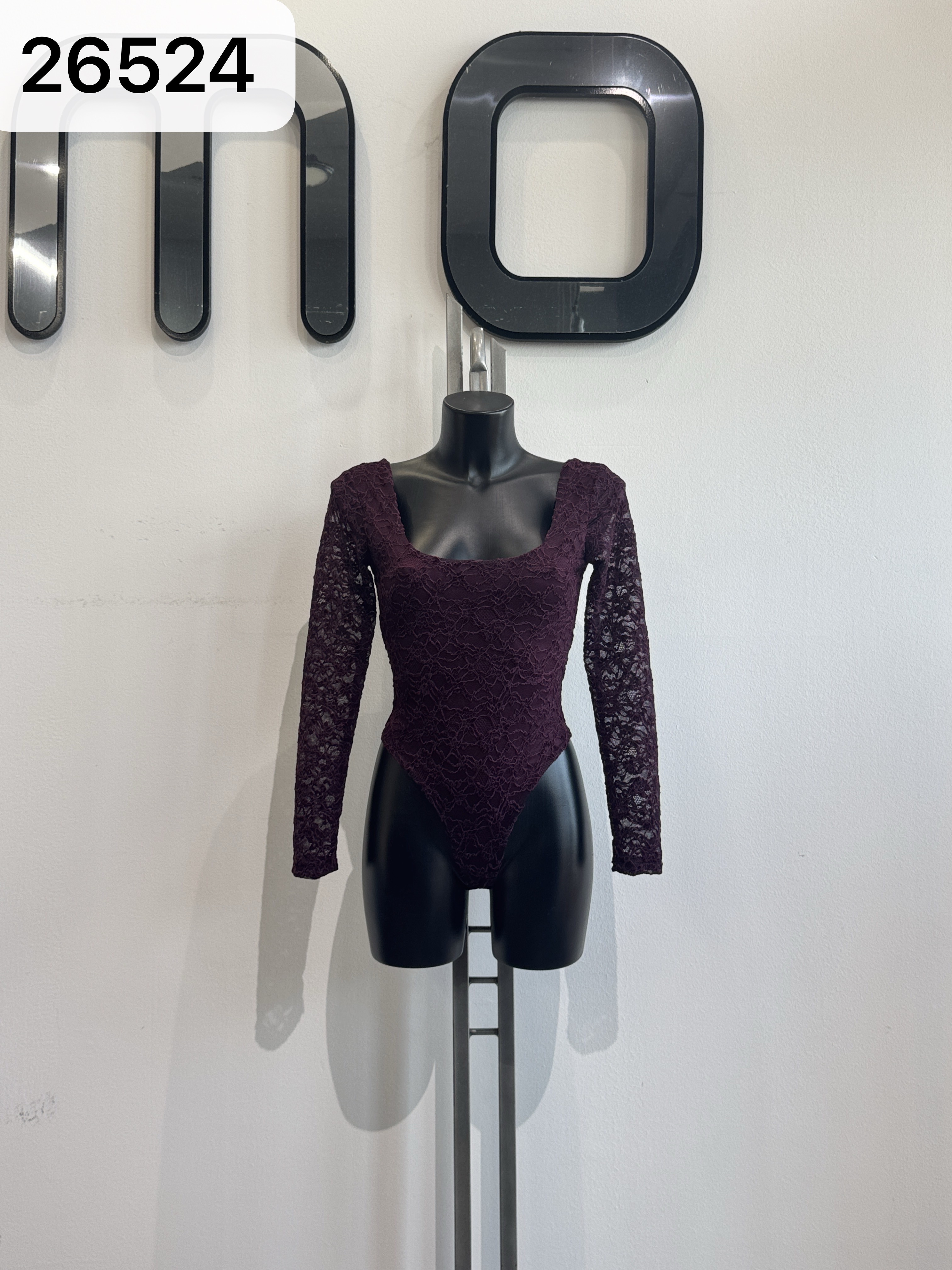 Priliehavé čipkované body