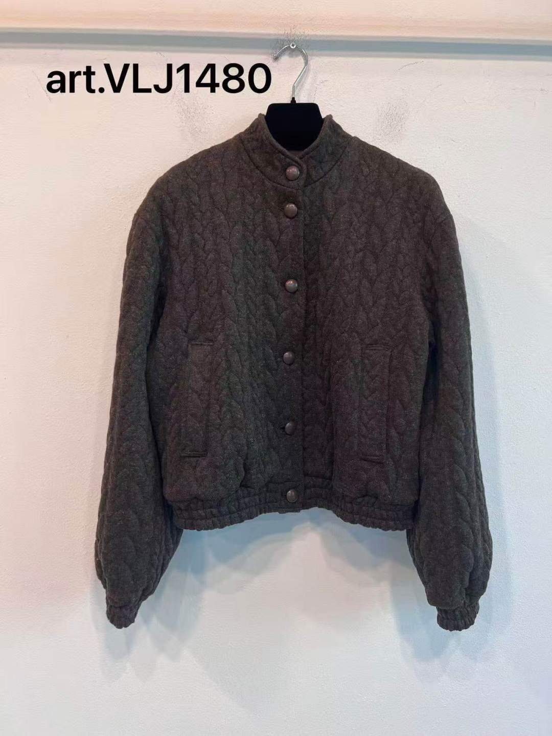 Krátka prešívaná bomber bunda