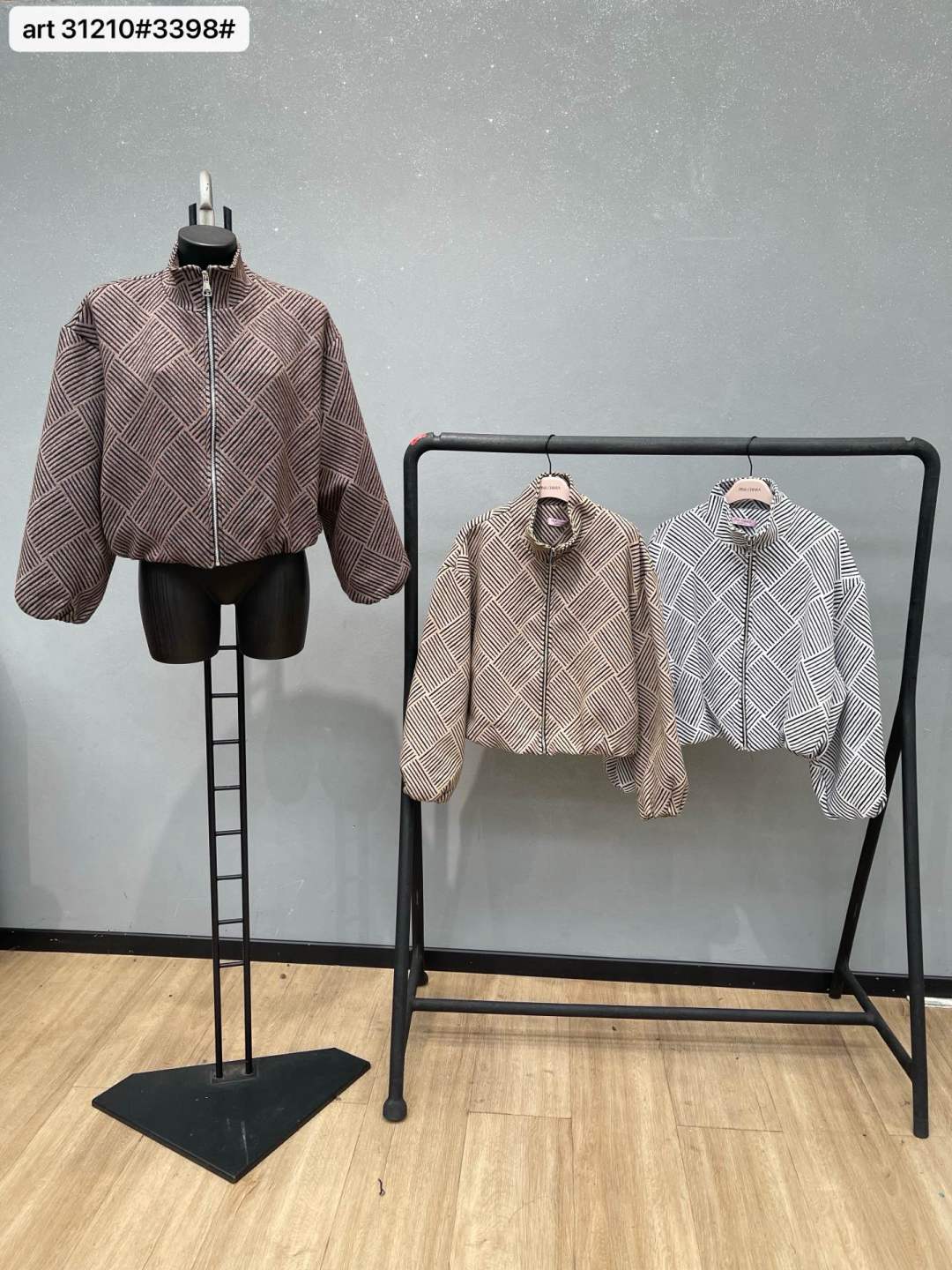 Oversize bomber s polorolákom
