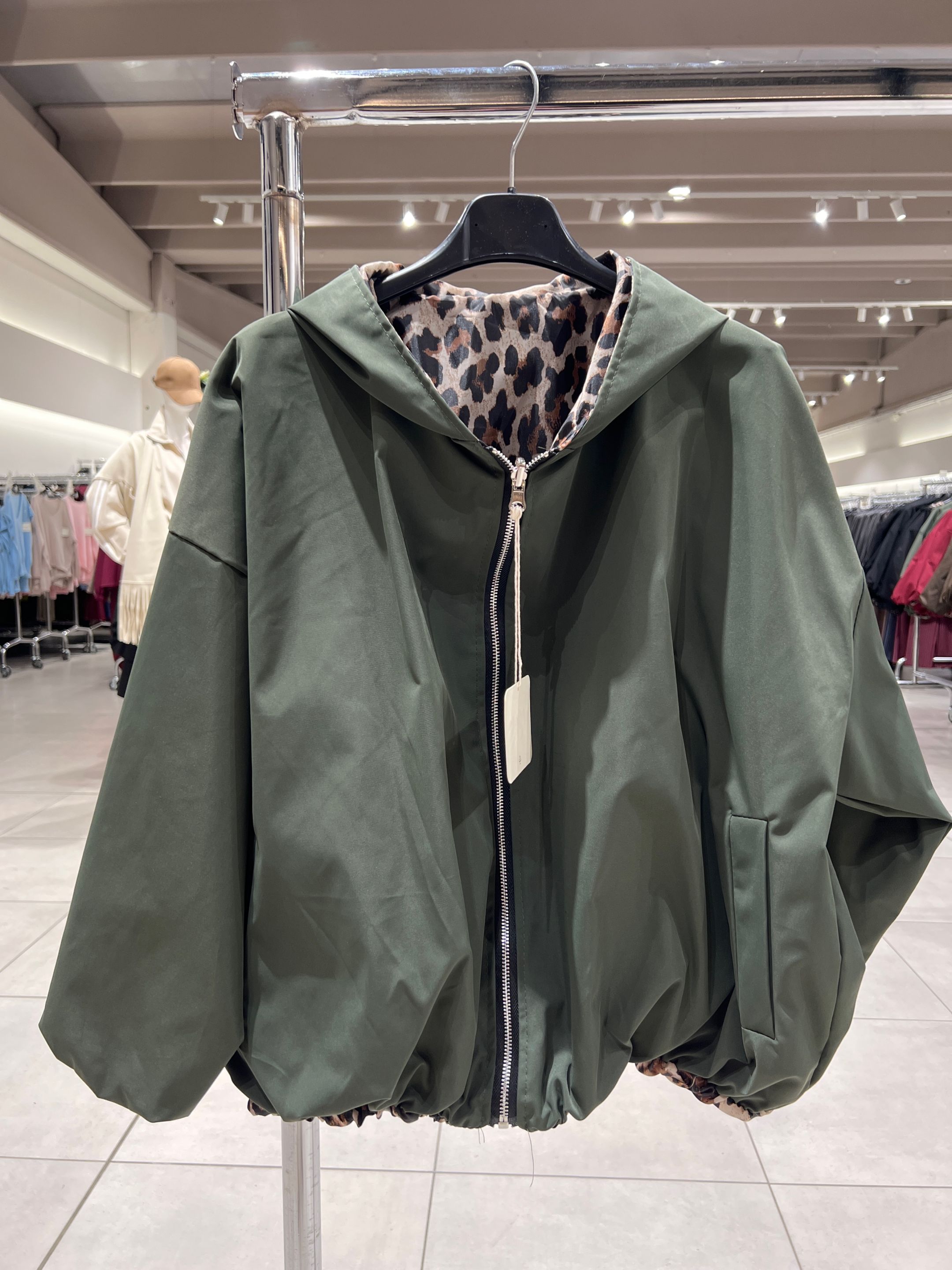 Oversize bomber bunda s kapucňou