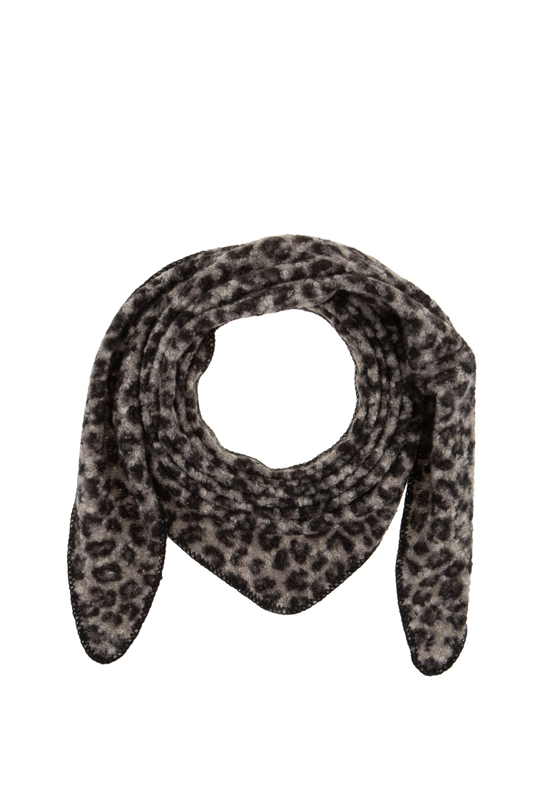 Chlpáčový šál s leopardím vzorom