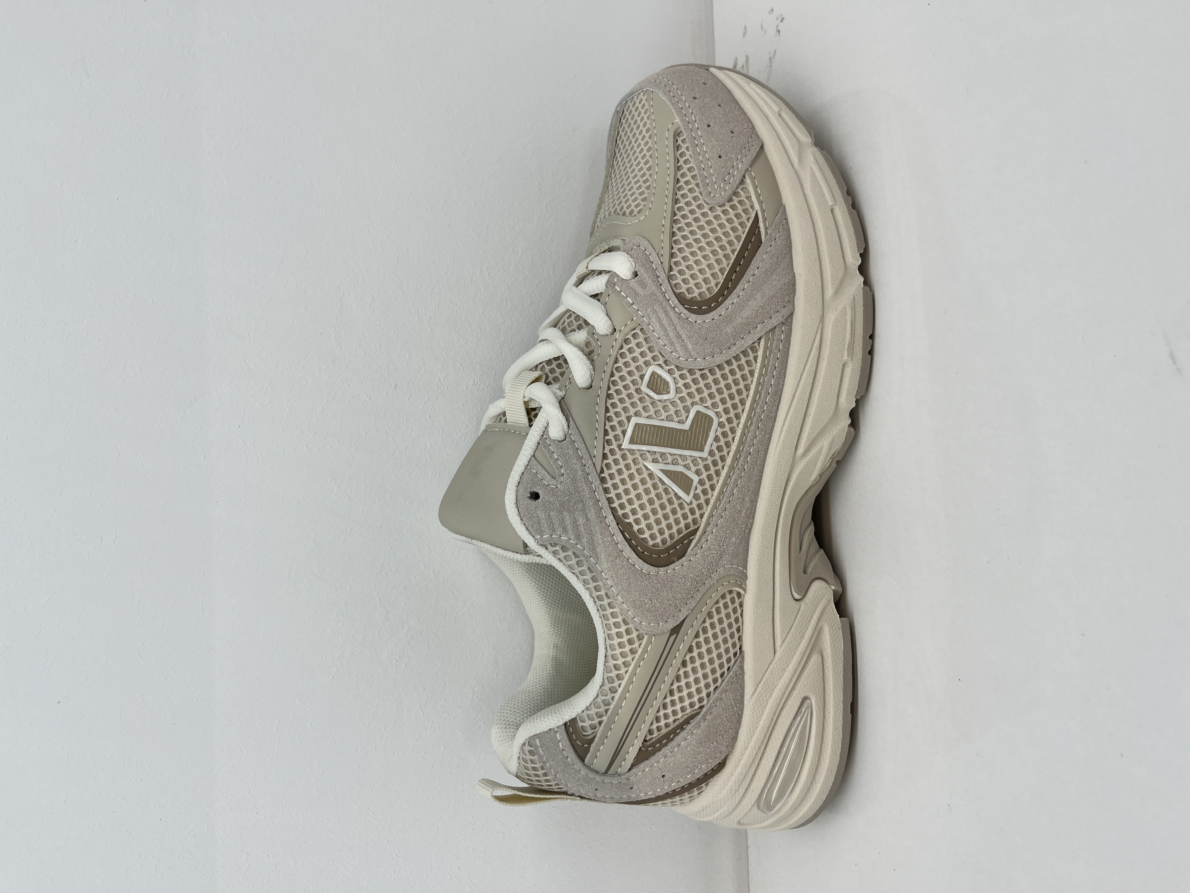 Sneakersy s Masívnou Podrážkou