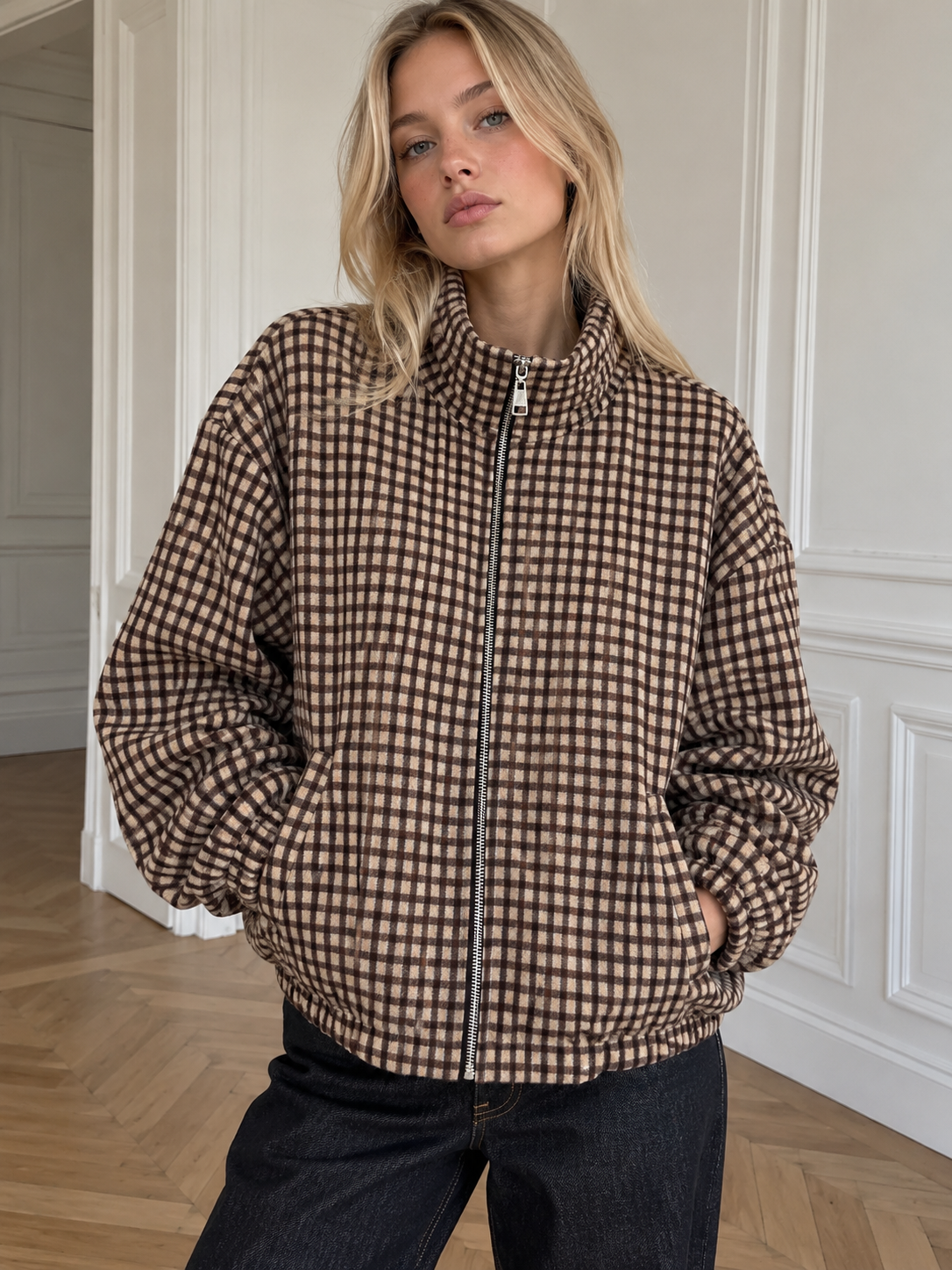 Oversize bomber so stojáčikom