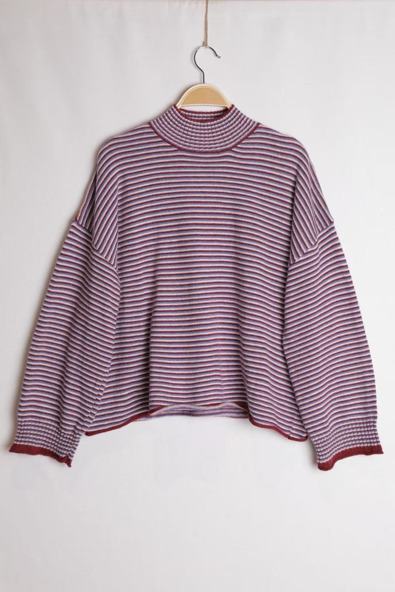 Oversized sveter s pruhmi