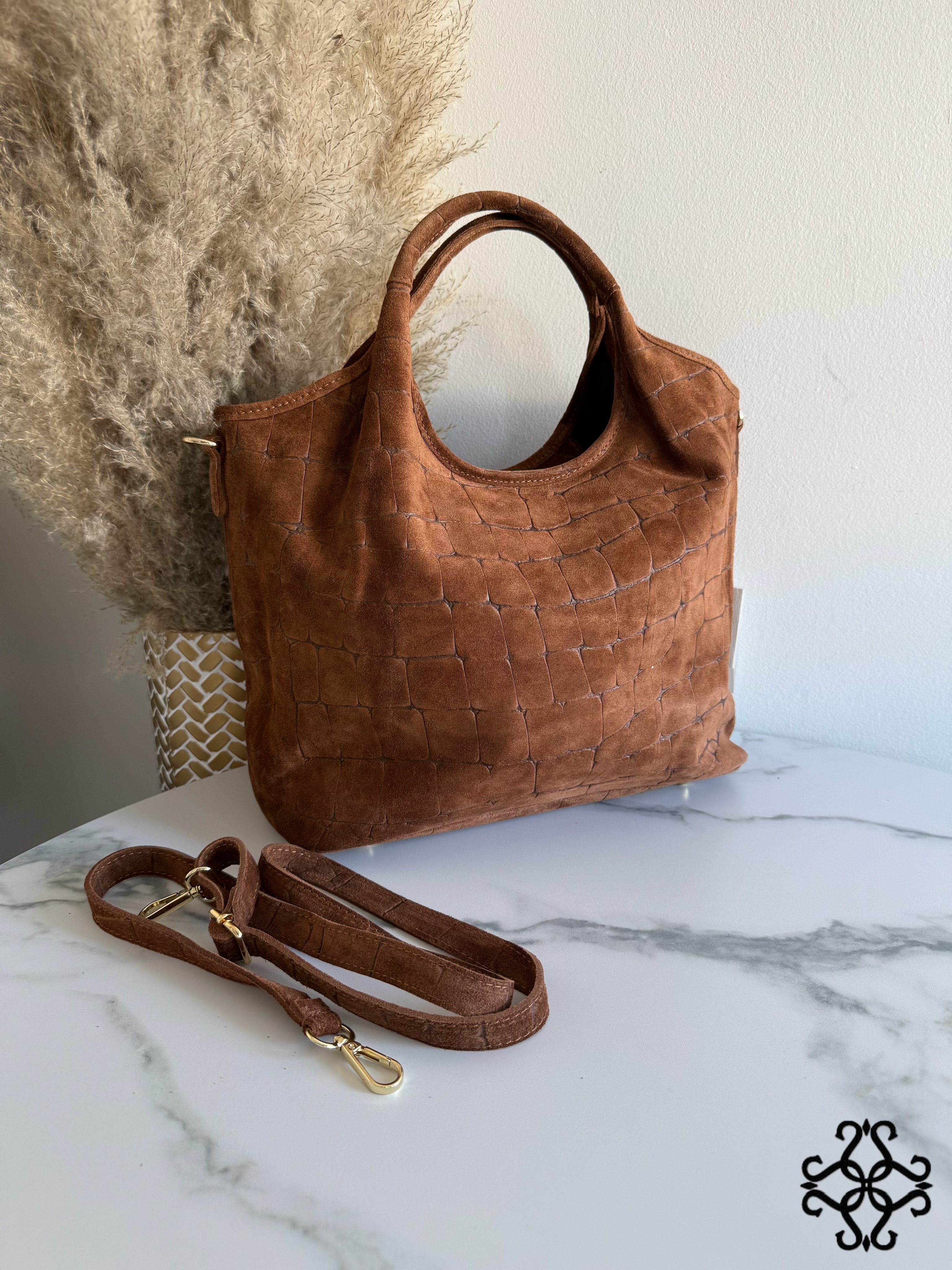 Semišová shopper taška s reliéfom