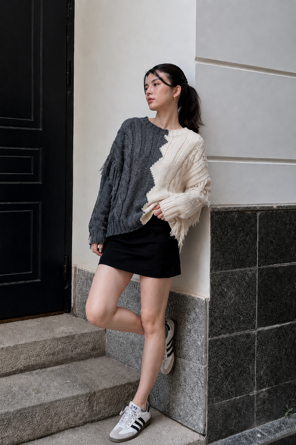 Oversize sveter s strapcami