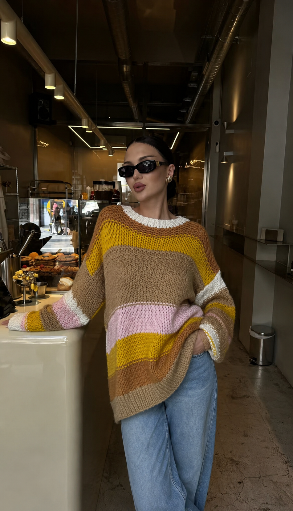 Oversized sveter s pruhmi