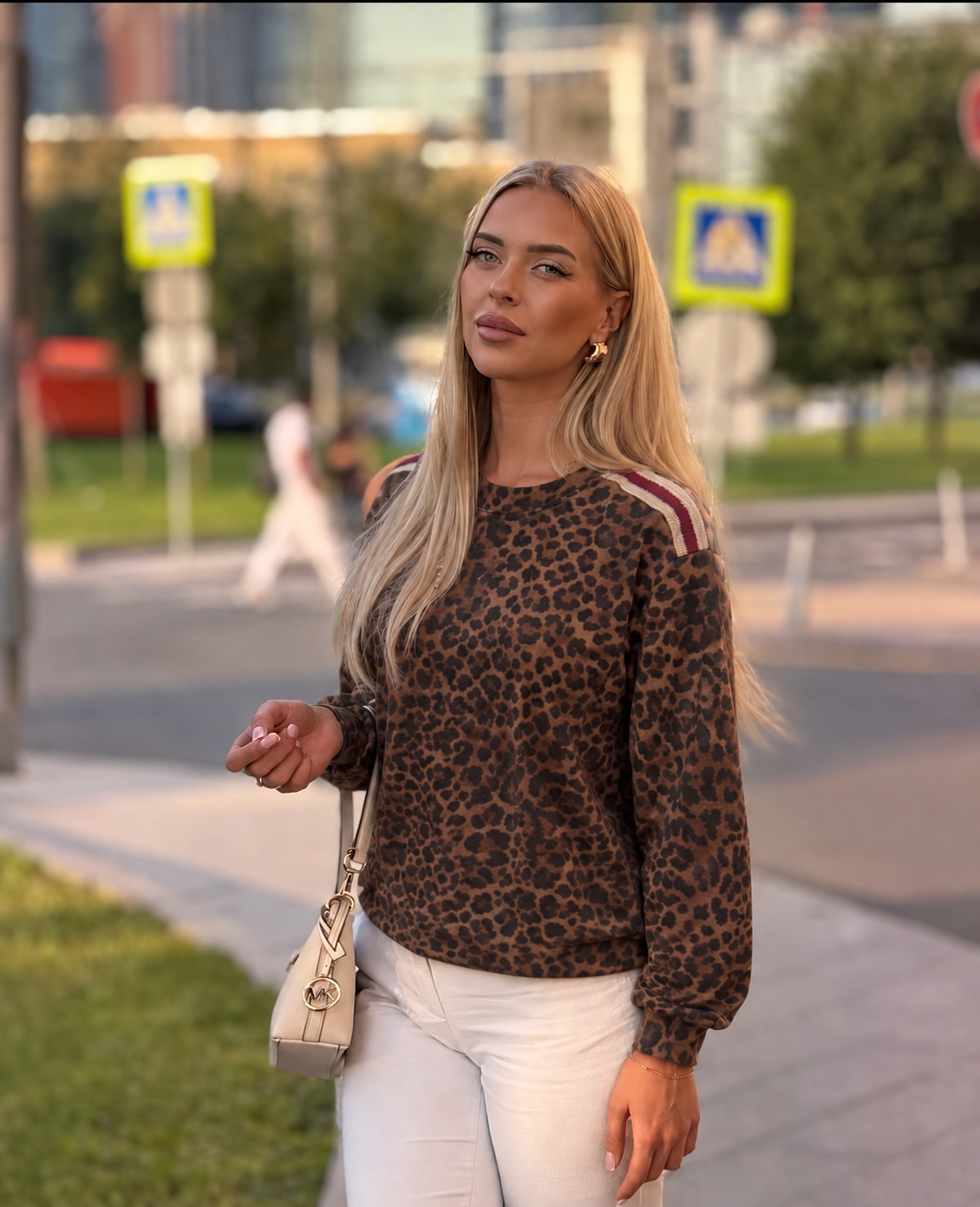 Mikina s panterím vzorom