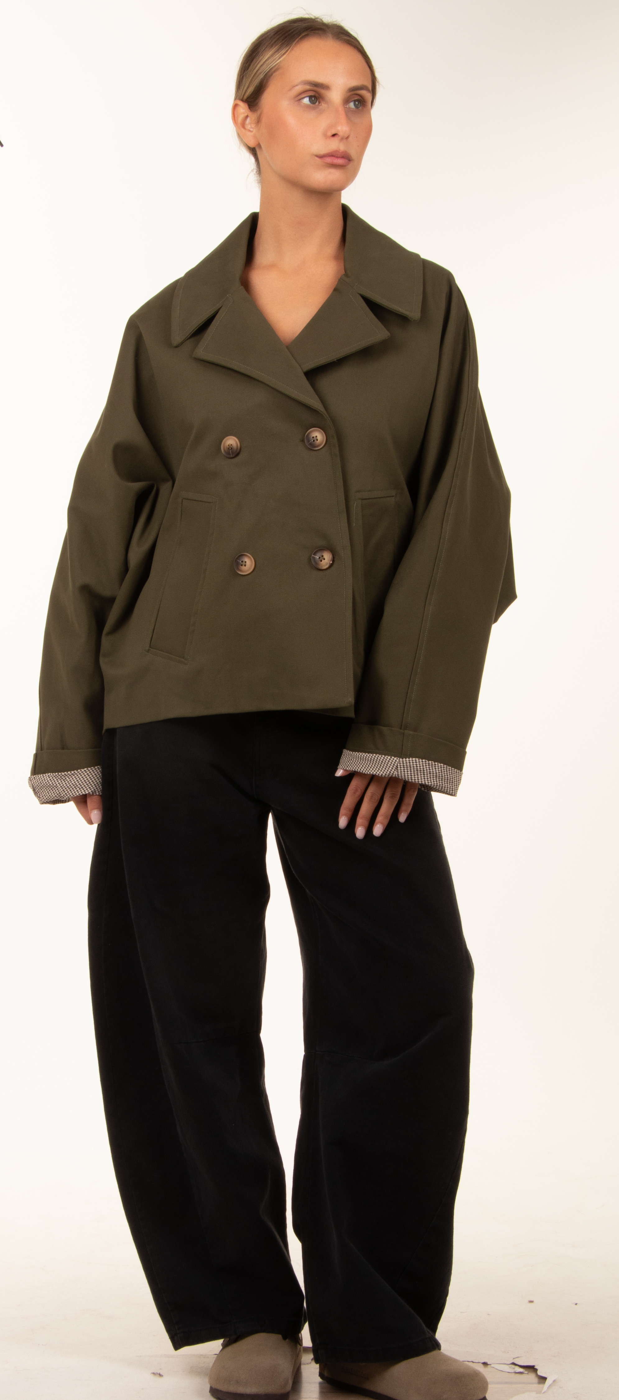 Oversize bunda s klopmi