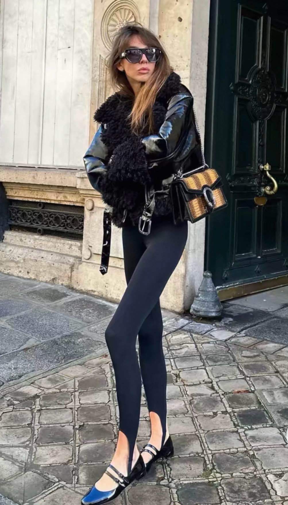 Legíny s rozparkami