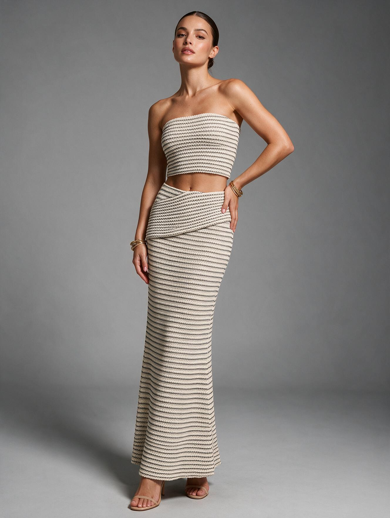 Krátky pruhovaný bandeau top
