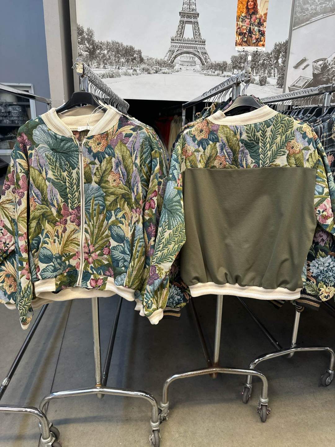 Bomber bunda s veľkým vzorom
