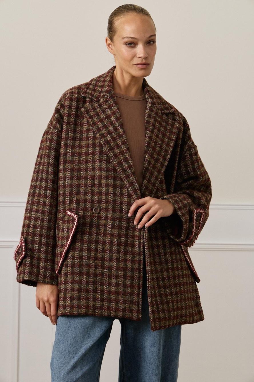 Oversize bunda s klopmi