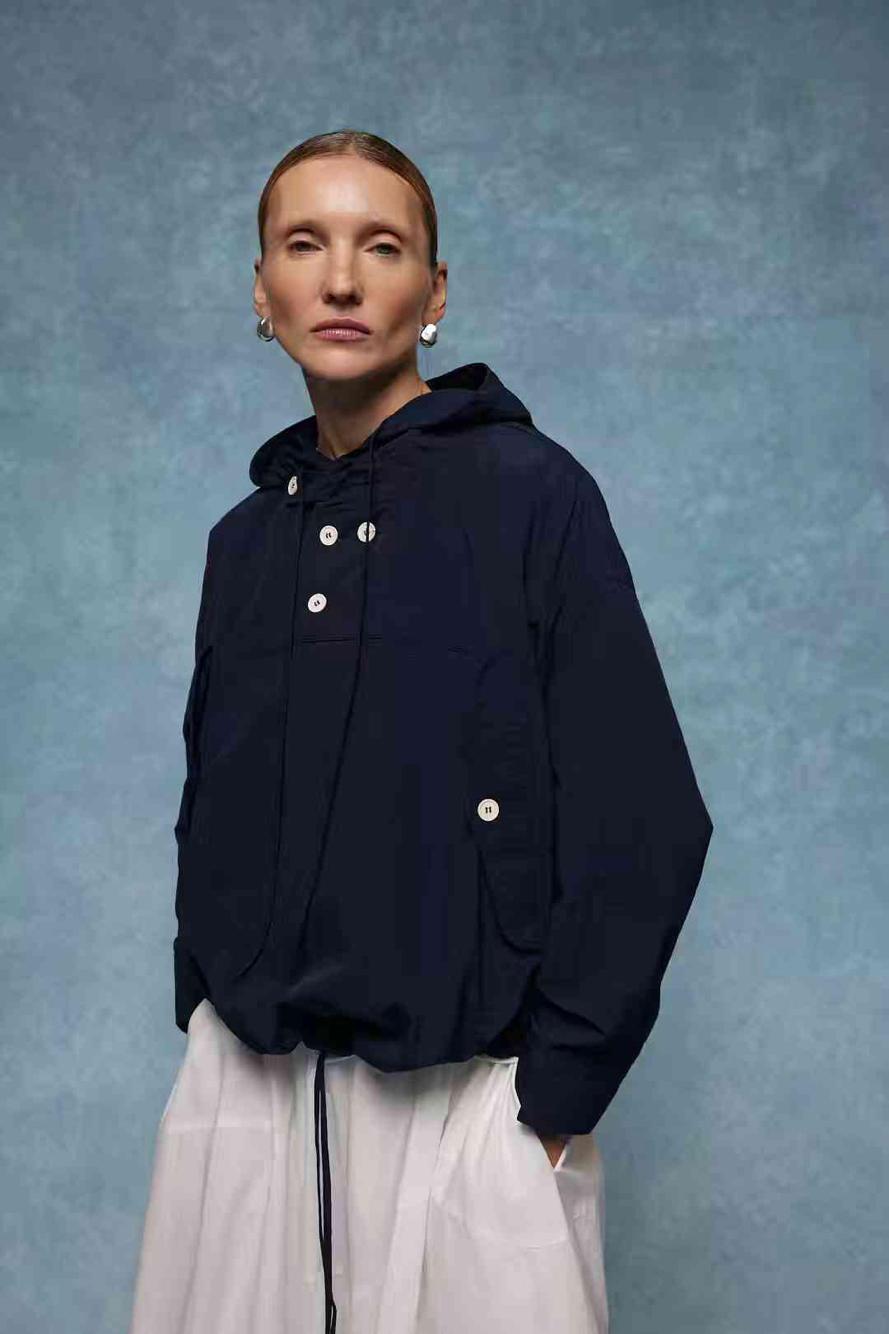 Oversize bunda s kapucňou