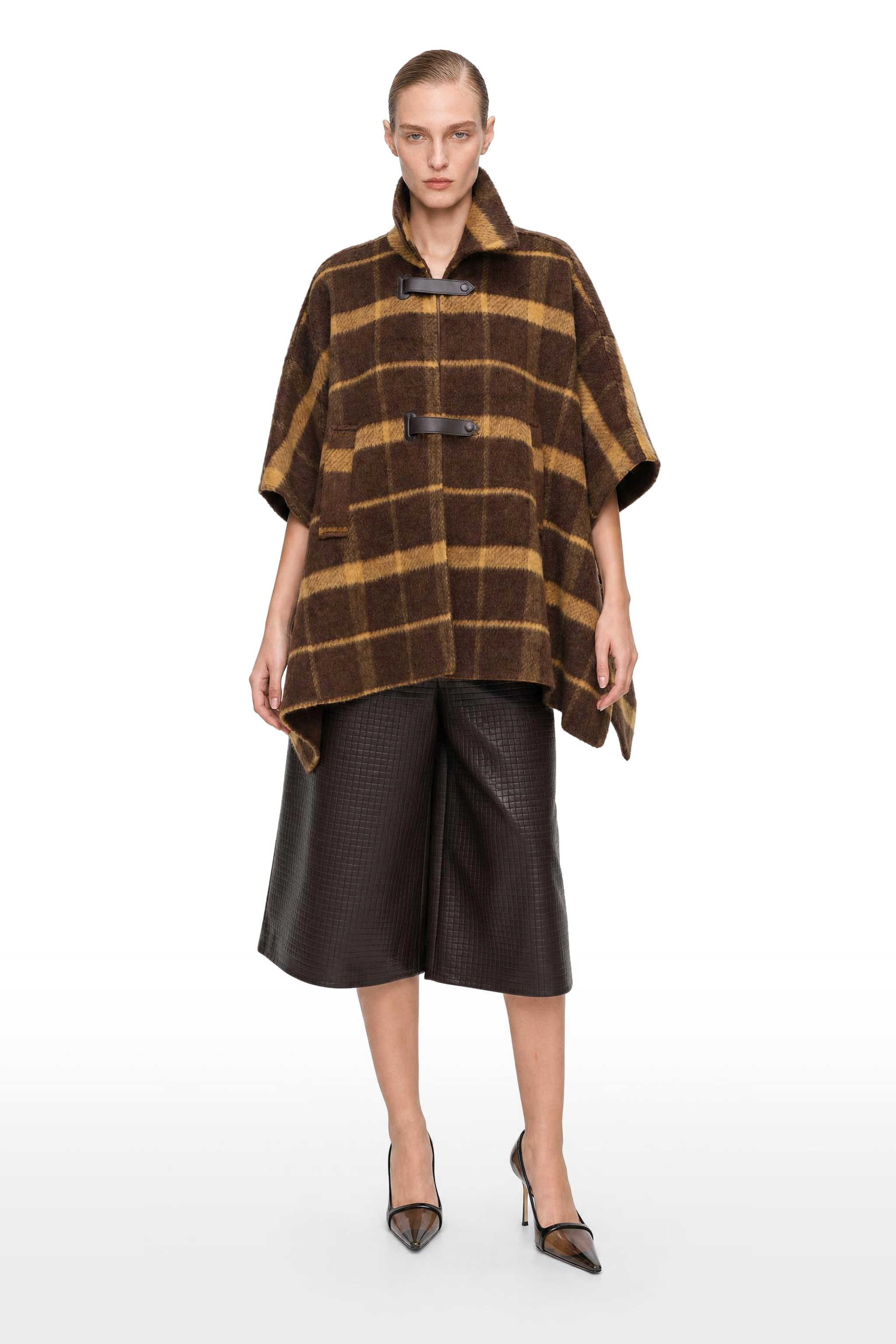 Oversized pončo s golierom